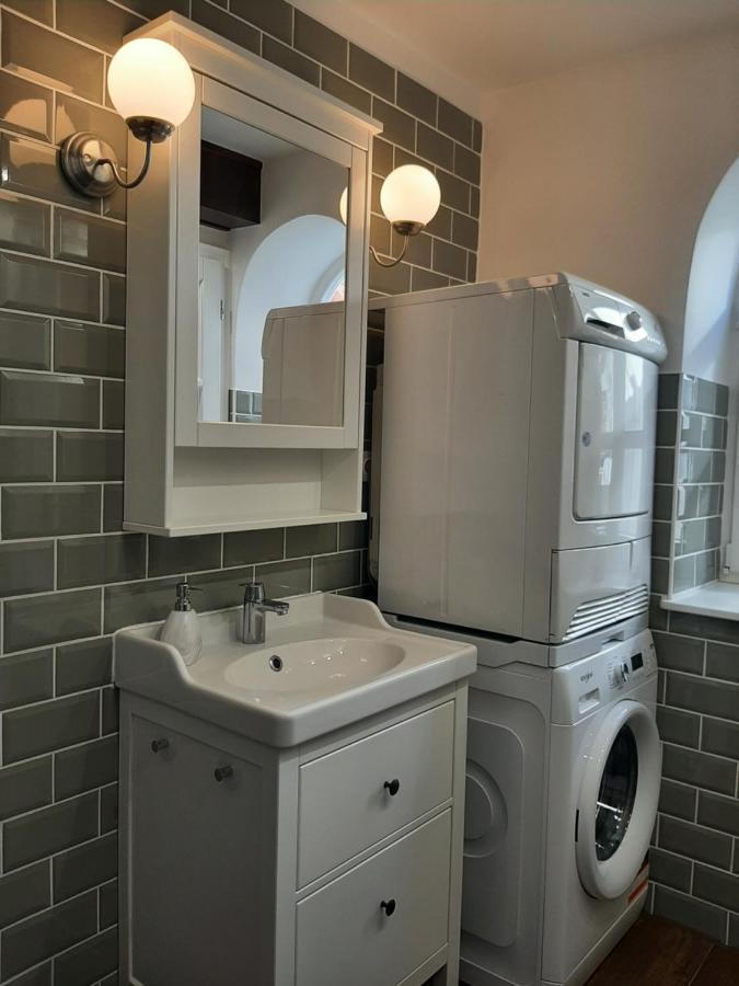 Newone Apartman Sopron Exterior photo