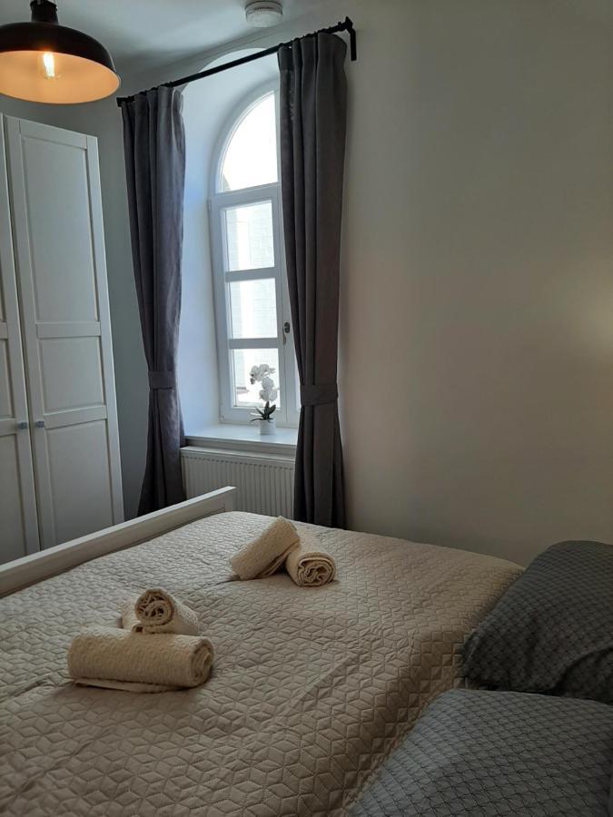 Newone Apartman Sopron Exterior photo